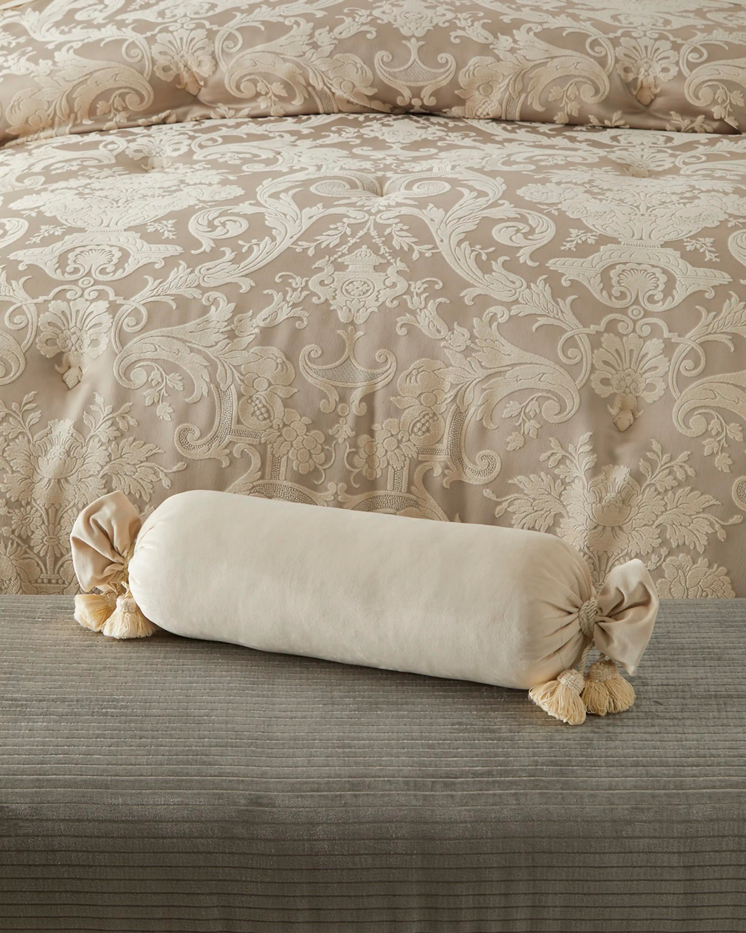Annabelle Neckroll