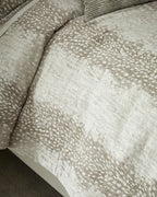 Arctic Queen 3 Piece Comforter Set