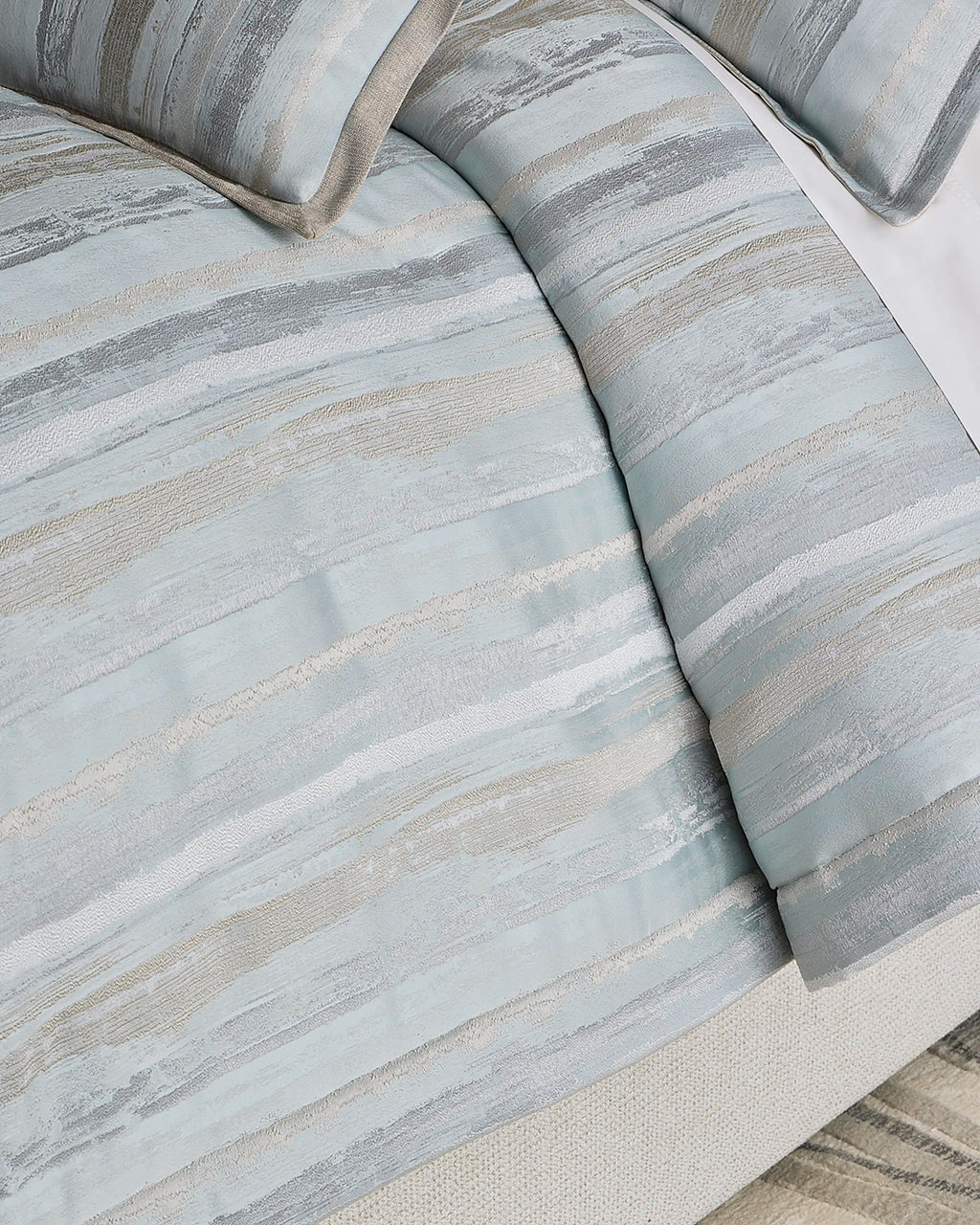 Atmosphere Queen 3 Piece Comforter Set