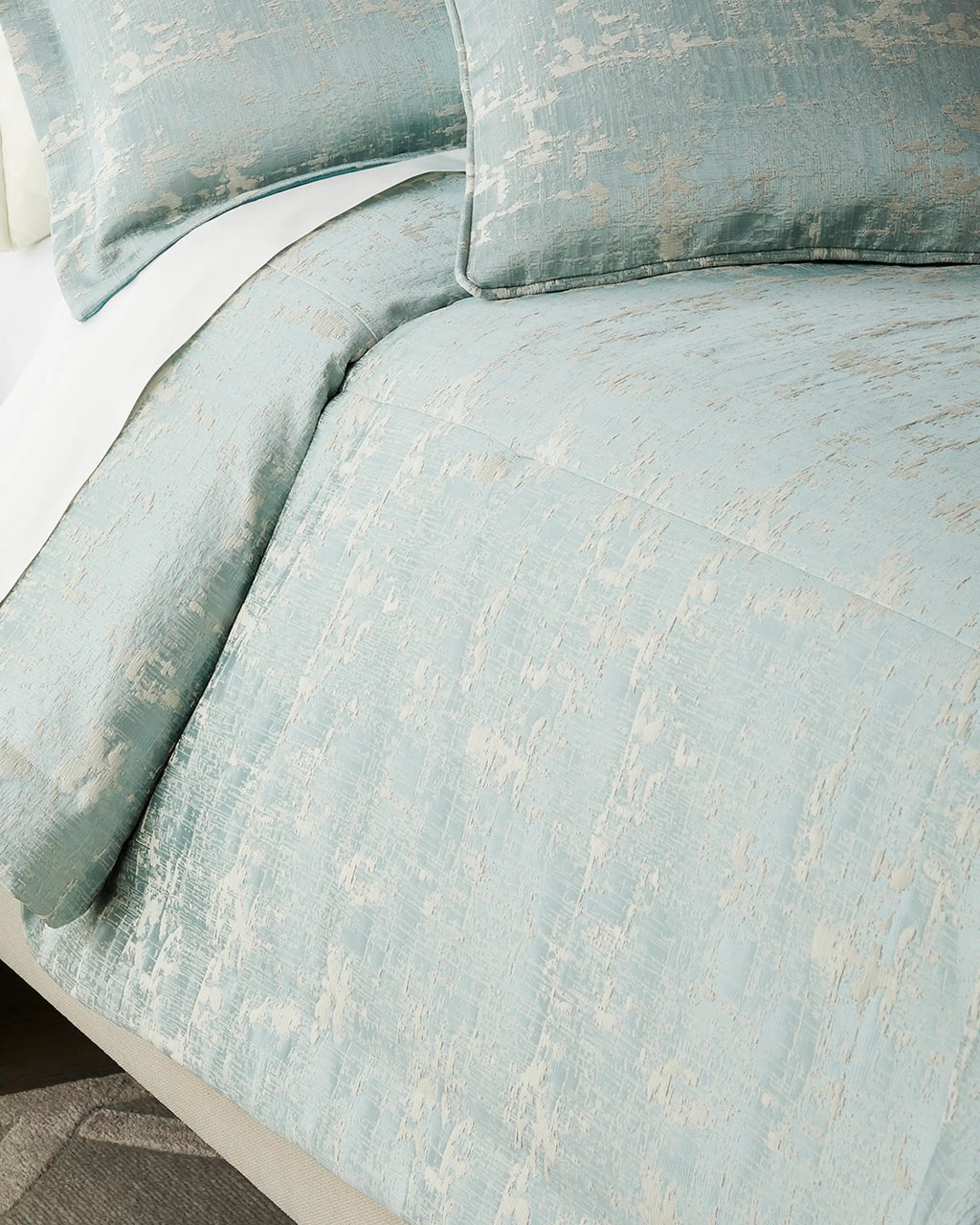 Ava Queen 3 Piece Comforter Set