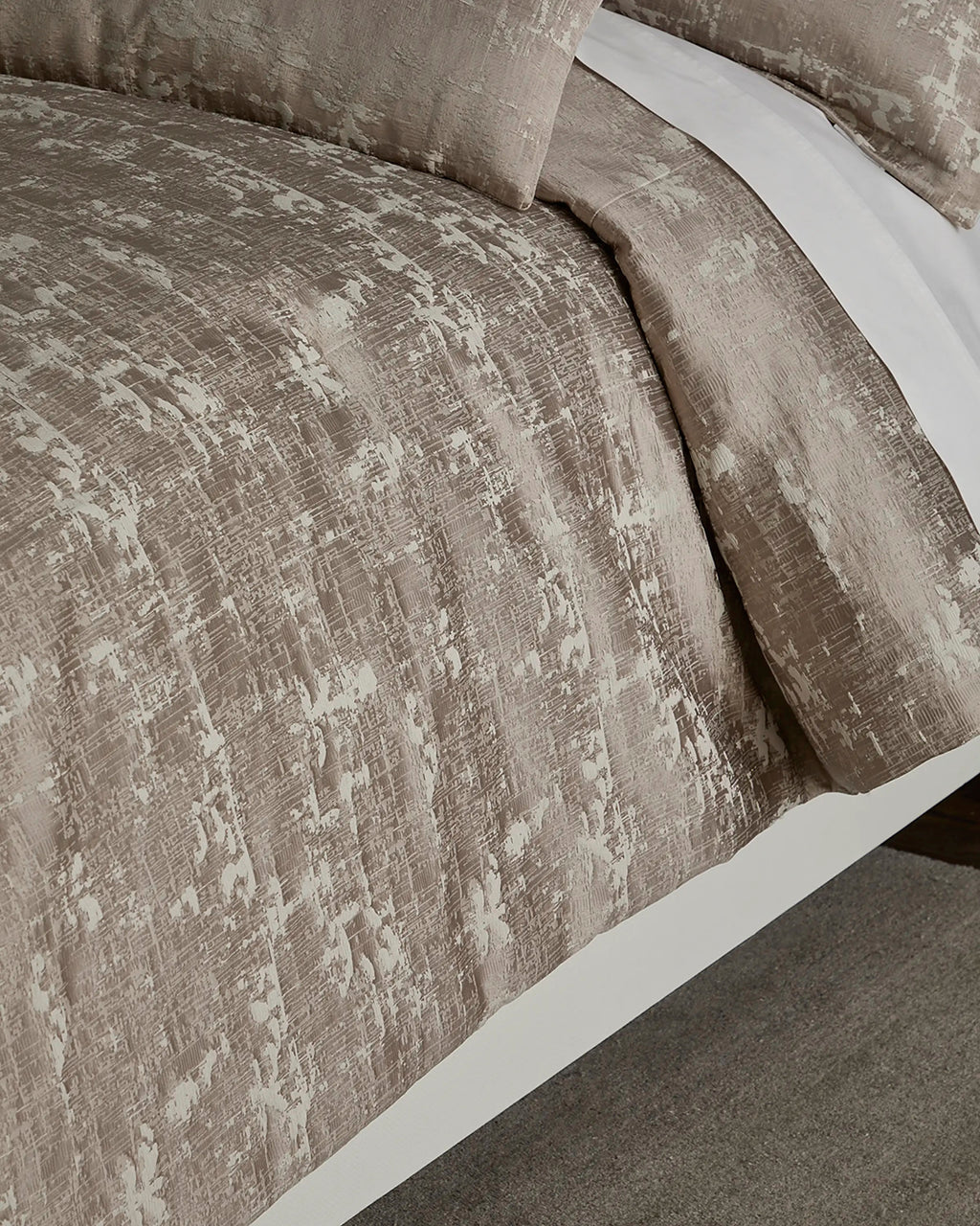 Ava King 3 Piece Comforter Set