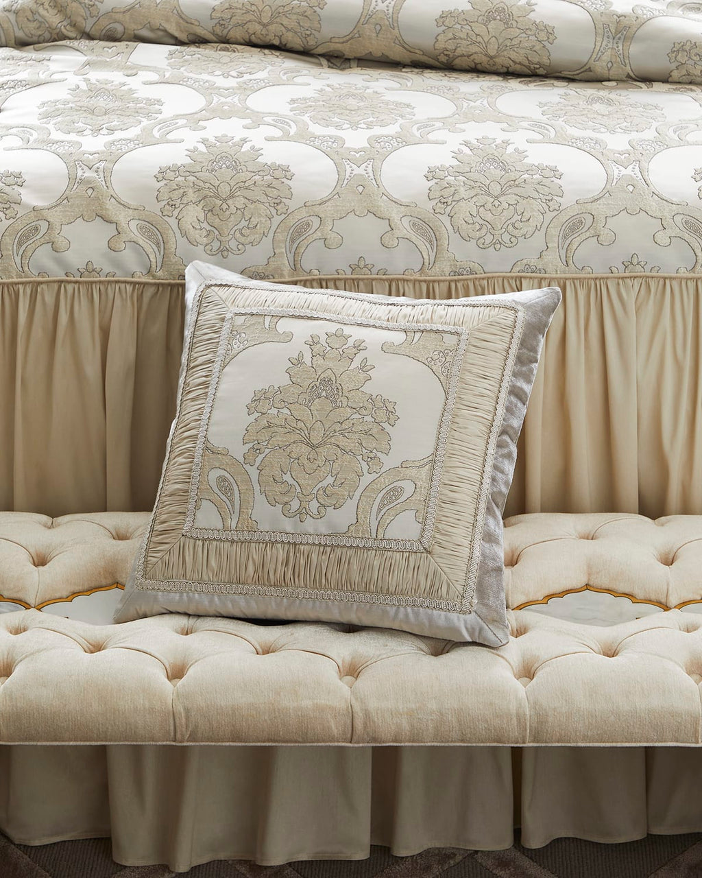Elizabeth 20X20 Pillow