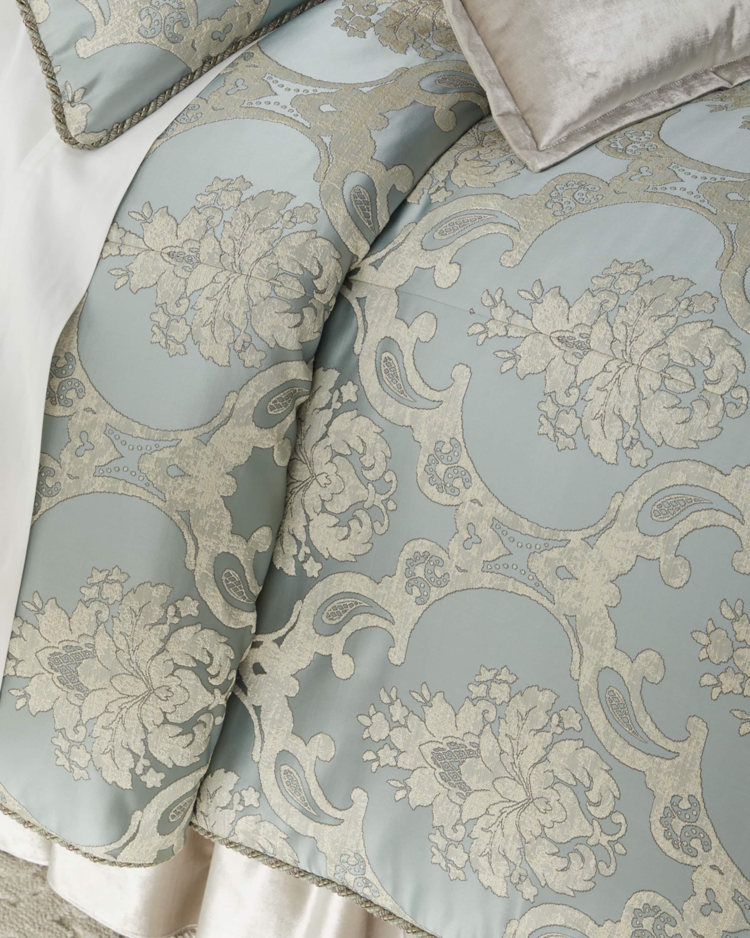 Elizabeth Main 20X20 Pillow