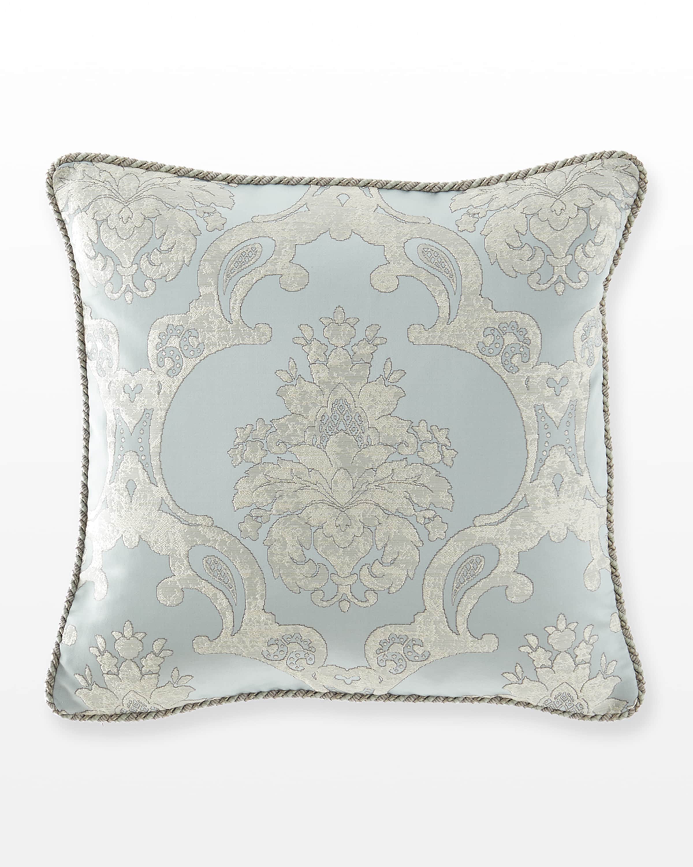 Elizabeth Main 20X20 Pillow