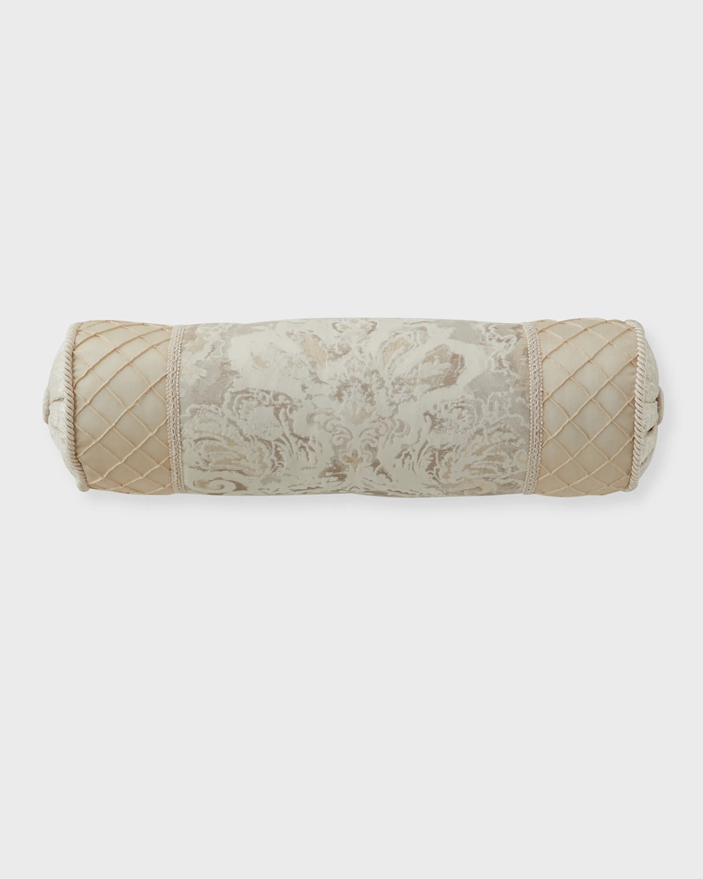 Giselle Neckroll