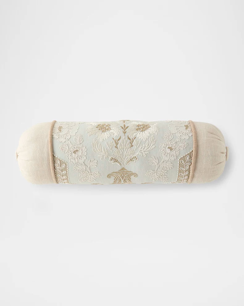 Juliet Neckroll