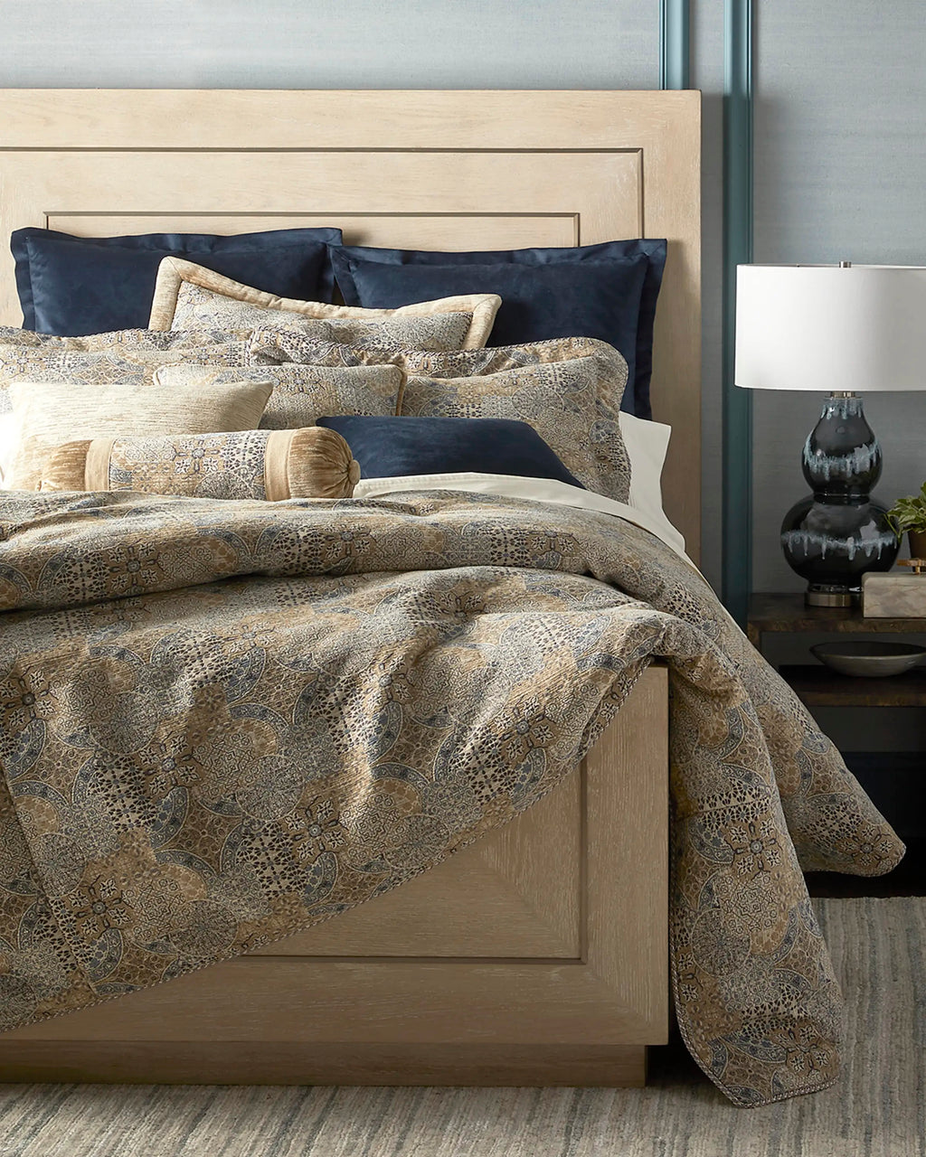 Mesa 20' Main Pillow