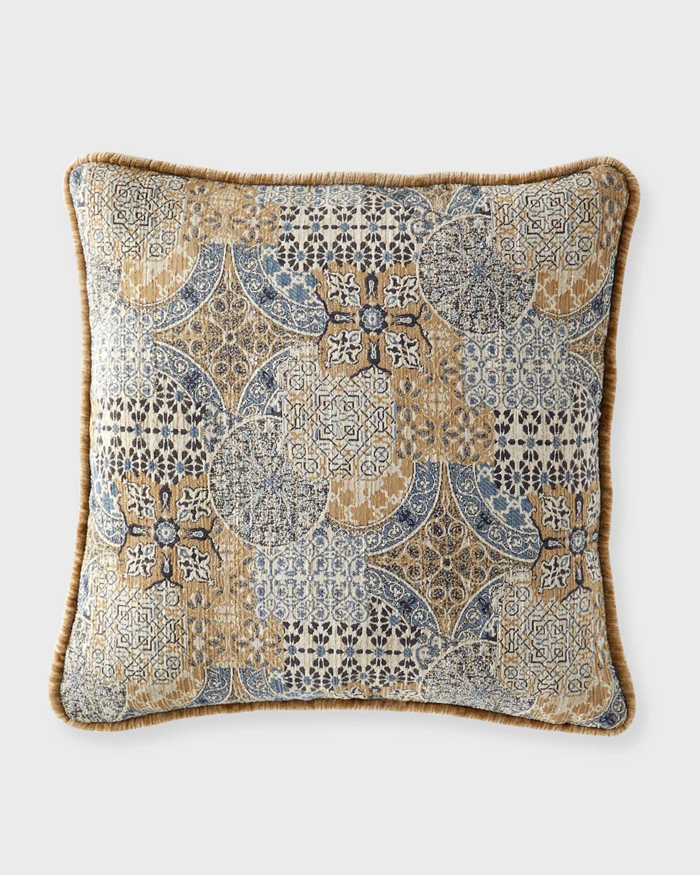 Mesa 20' Main Pillow